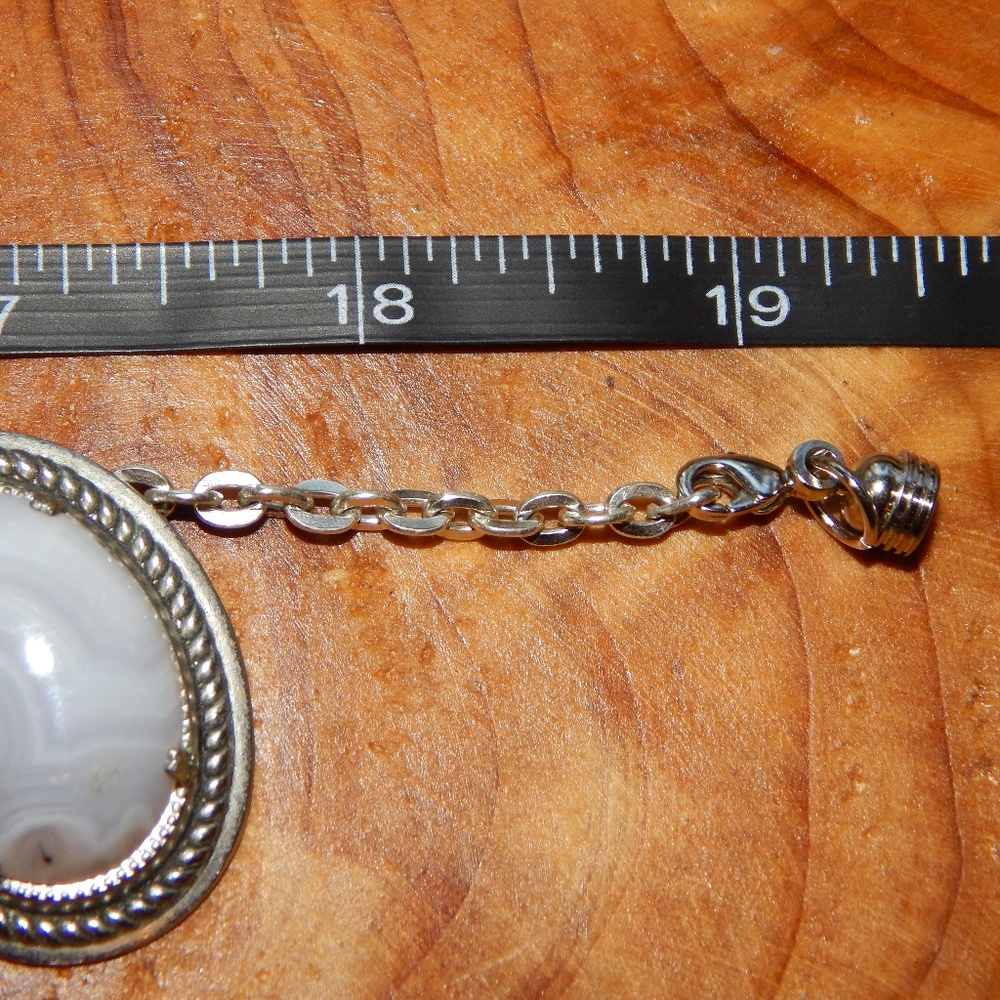 <3  Bold Grey Botswana Agate Pendant Necklace  <3 - Picture 4 of 4